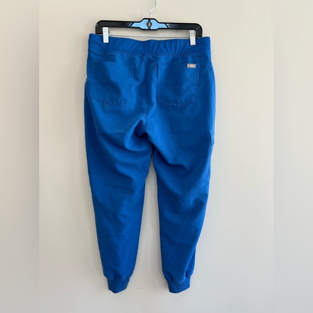FIGS Zamora Jogger Scrub Pants in Royal Blue (PO#: 1812), size Medium Petite - Picture 3 of 11